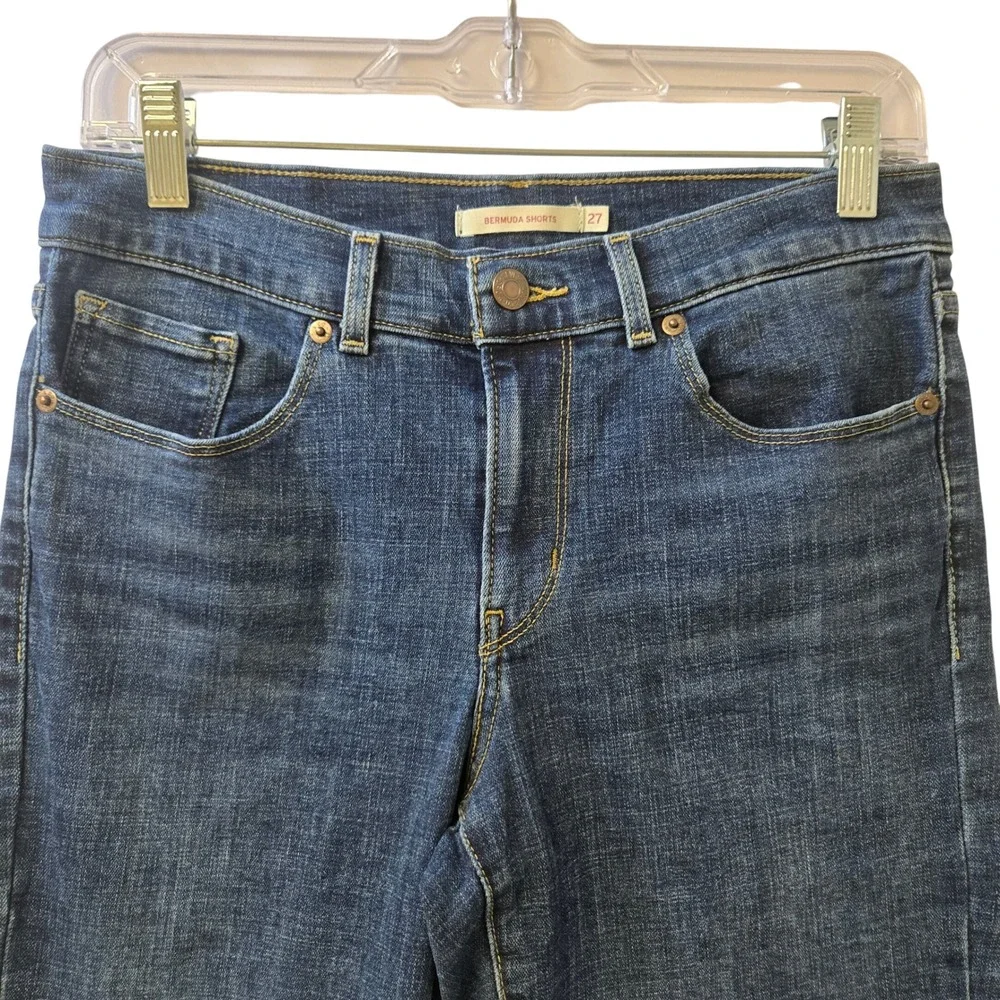 Levi Strauss Womens 27 Bermuda Shorts Dark Wash Denim Mid Rise Stretch Casual